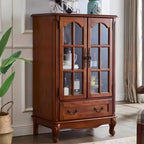 Vitrine en bois marron traditionnel avec portes vitrées