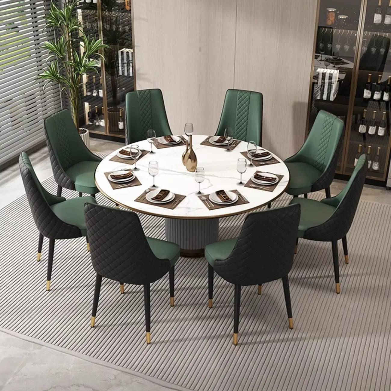 Chaise de salle à manger en similicuir avec haut dossier et accoudoirs inclinés