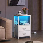 Table de chevet avec station de recharge, table de chevet LED avec 2 tiroirs en tissu, étagère de rangement, 3 ports USB et 2 prises de courant
