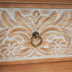 Commode en bois Christopher Knight Home Bianca Boho avec 3 tiroirs et motifs floraux sculptés