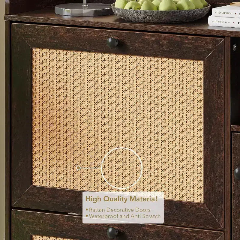 Meuble à Chaussures 3 Niveaux Acekool avec Tiroirs Basculants en Rotin Naturel, Étagères Réglables et Rangement Ouvert, Organisateur d'Entrée Disponible en Plusieurs Finitions