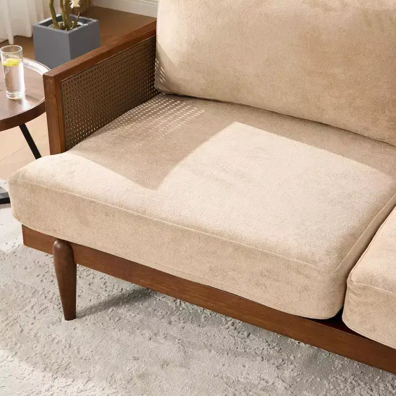 Christopher Knight Home Canapé trois places moderne Quince 72 en velours, bois d'hévéa et rotin avec coussin