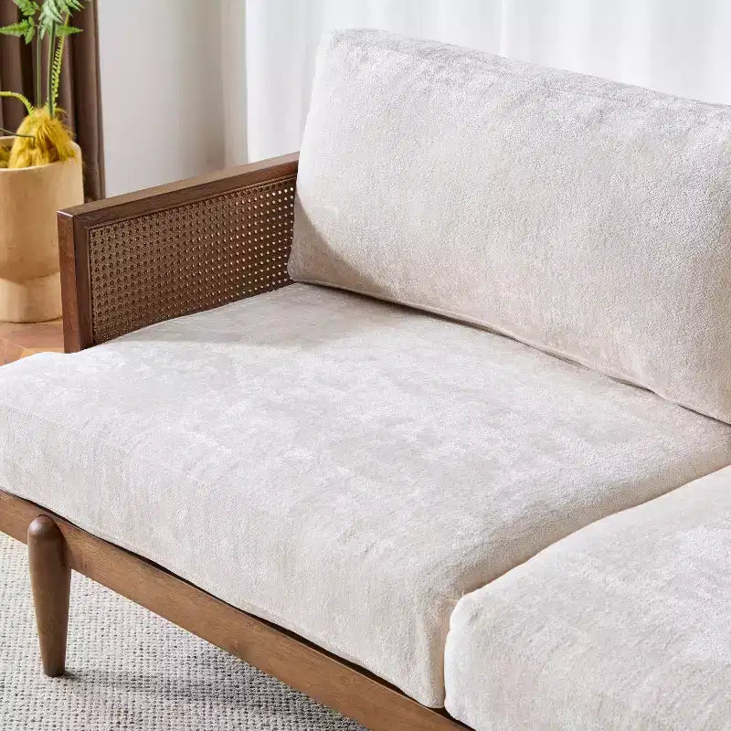 Christopher Knight Home Canapé trois places moderne Quince 72 en velours, bois d'hévéa et rotin avec coussin
