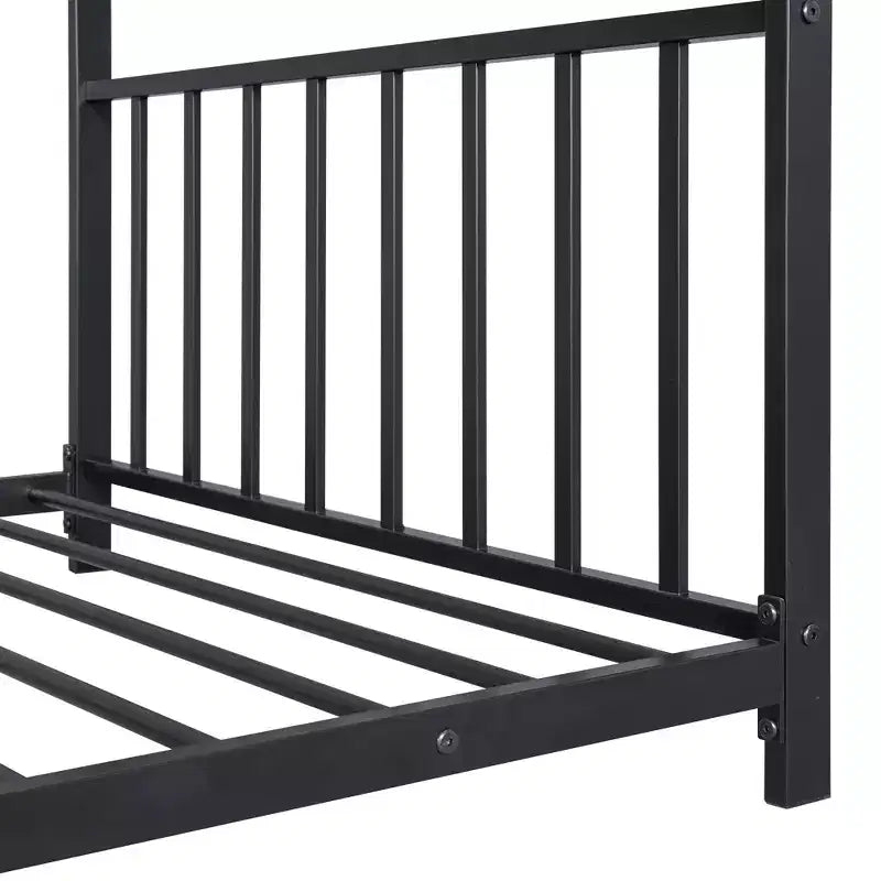 Lit plateforme en métal Whisen, taille double, en forme de maison