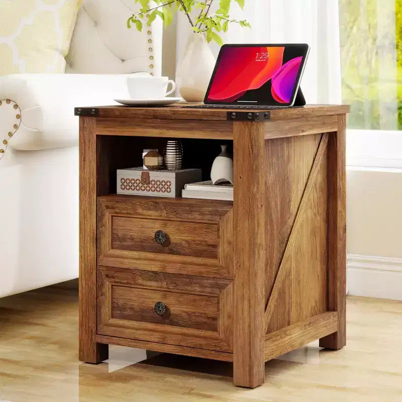 Table de chevet Dyonery avec station de charge, table de nuit rustique de 45 cm avec 2 tiroirs de rangement et étagère ouverte
