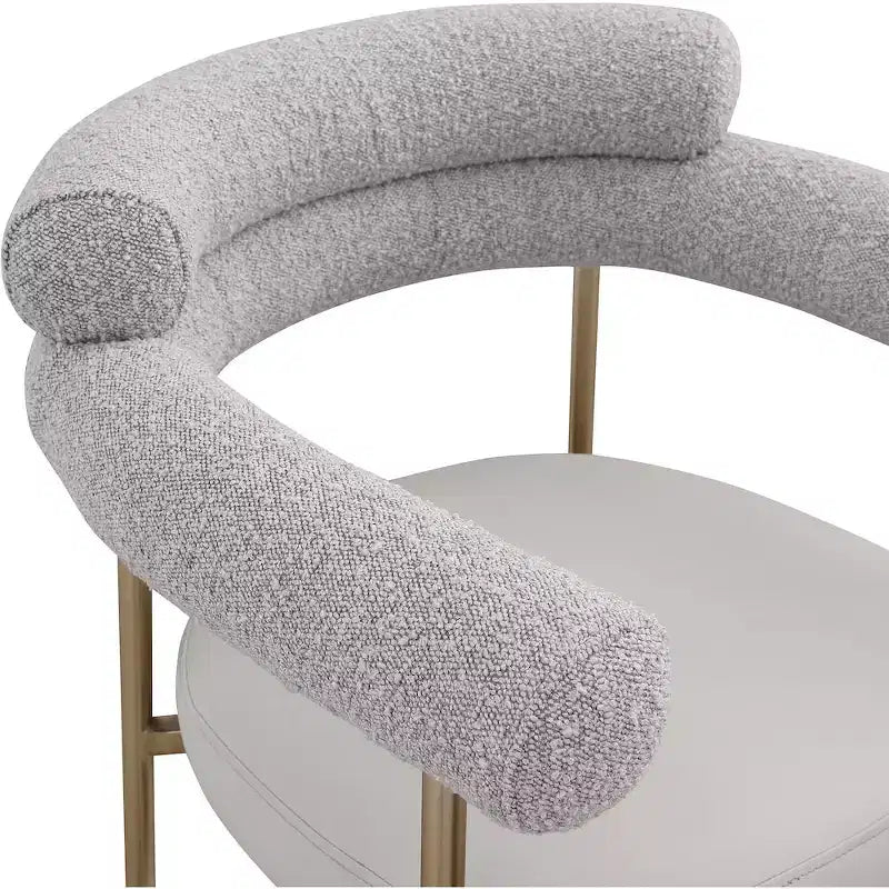 Tabourets de comptoir Meridian Furniture, Blake en tissu bouclé taupe et cuir vegan, lot de 2