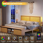 Lit plateforme Queen Size en rotin naturel avec armoires de rangement coulissantes de type porte de grange et tête de lit lumineuse à LED, lit bohème de style ferme avec pieds en bois