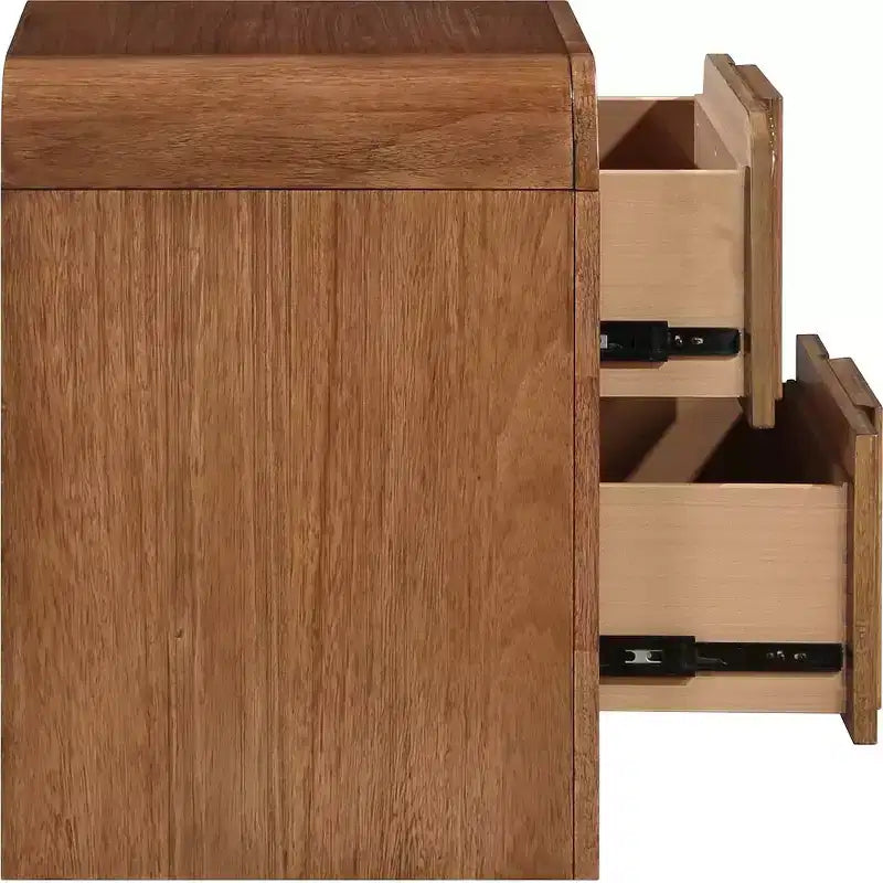 Meridian Furniture, Table de Chevet Cannelée