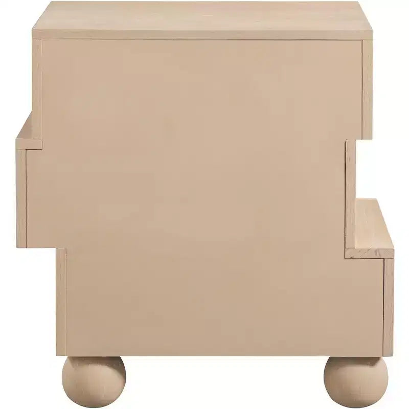 Meridian Furniture, Table de chevet Askew