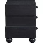 Meridian Furniture, Table de chevet Askew