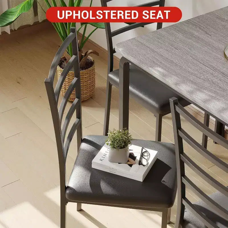 Ensemble de salle à manger carré 5 pièces avec 4 chaises - Cadre en métal peu encombrant et plateau de table en MDF - Parfait pour les petits espaces - Facile à assembler