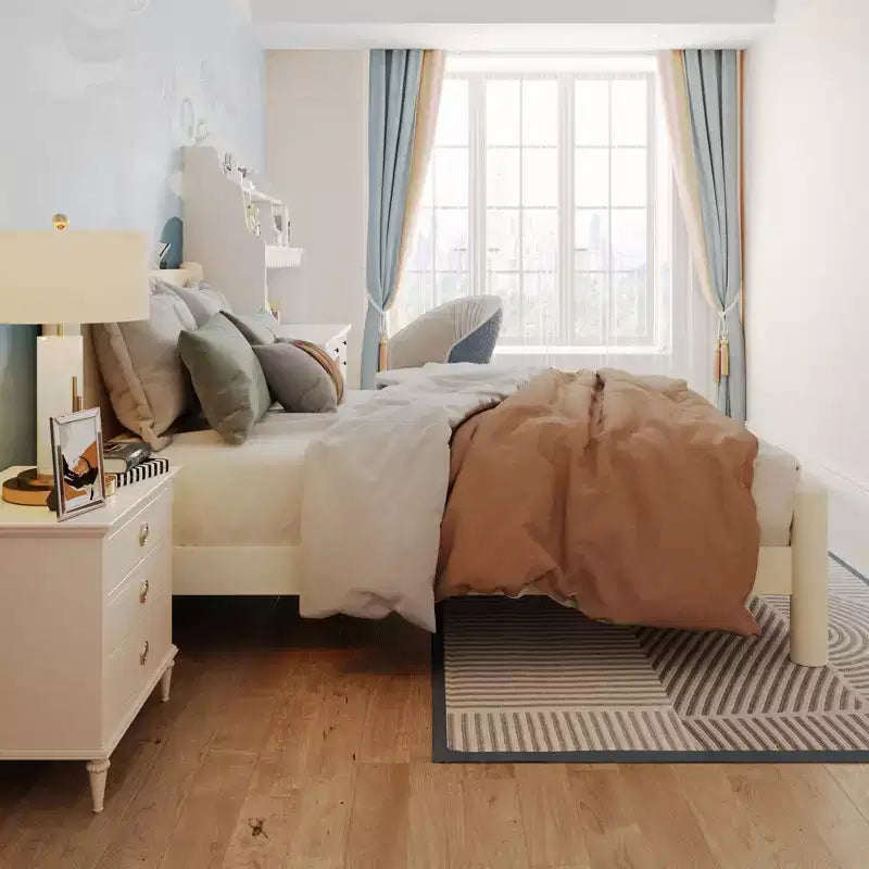 Cadre de lit plateforme en bois massif Pansy GDFStudio avec tête de lit