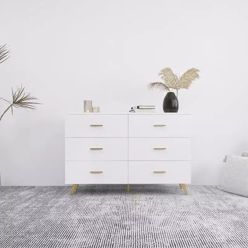 Commode à 6 tiroirs Okak avec poignées dorées et pieds en acier, grands tiroirs spacieux, meuble de rangement élégant pour l'organisation de la maison