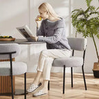 MAYEERTY Chaise de salle à manger confortable capitonnée, coussin d'assise gris, cadre en acier noir, dossier pour salle à manger et chambre à coucher