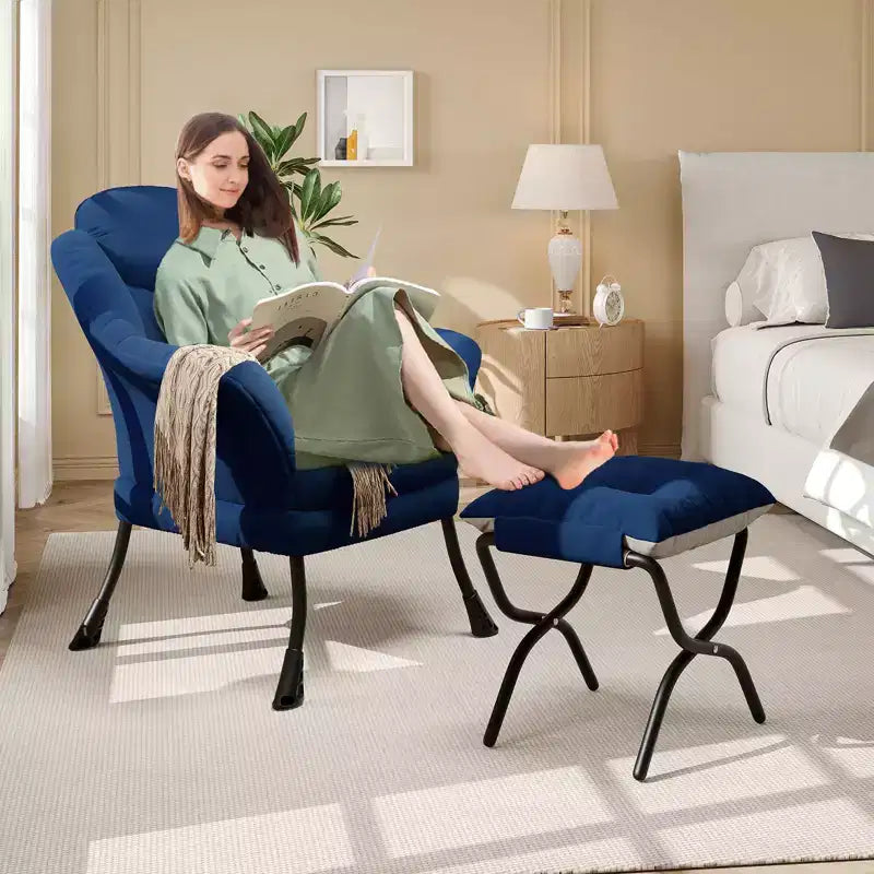 Fauteuil confortable GustoWave avec repose-pieds pliant, fauteuil de lecture en velours pour adultes, meuble d'appoint compact