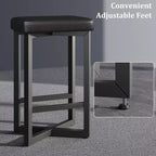 Lot de 4 tabourets de bar simplifiés noirs au design épuré, construction durable, assise confortable, peu encombrant et apparence élégante.