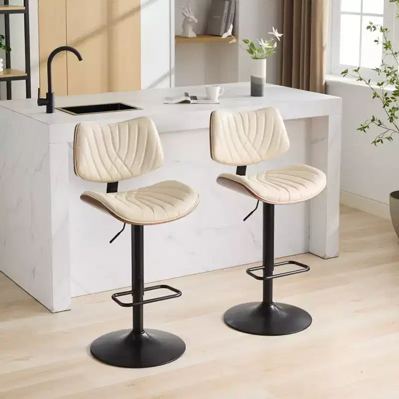 CLIHOME Lot de 2 tabourets de bar en noyer courbé, chaises de bar pivotantes modernes réglables en hauteur de comptoir, revêtues de cuir