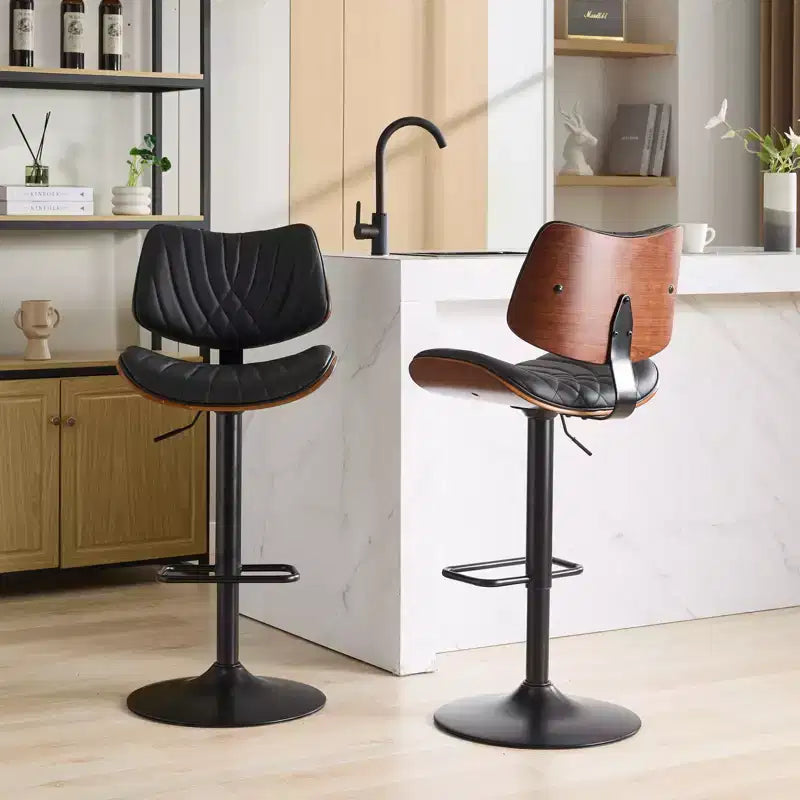 CLIHOME Lot de 2 tabourets de bar en noyer courbé, chaises de bar pivotantes modernes réglables en hauteur de comptoir, revêtues de cuir