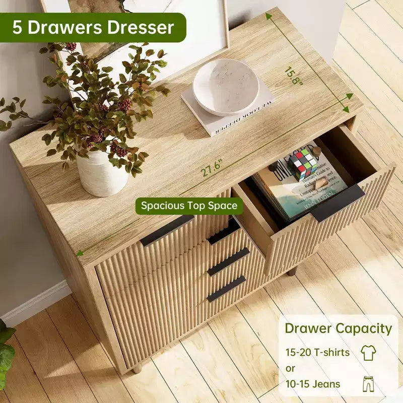Commode 5 tiroirs cannelés en chêne GustoWave, commode en bois avec tiroirs larges, organisateur de commode de placard avec dispositif anti-basculement et pieds en métal
