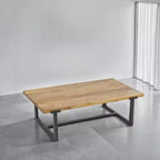 Table basse Royal Hampton 48 | Cadre noir en aluminium moulé fait main | Plateau en bois de manguier massif