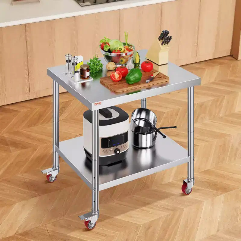 Table de travail VEVOR en acier inoxydable 36 x 30 x 34 pouces, capacité de charge 317,5 kg avec 4 roues, 3 niveaux de hauteur réglables, argent