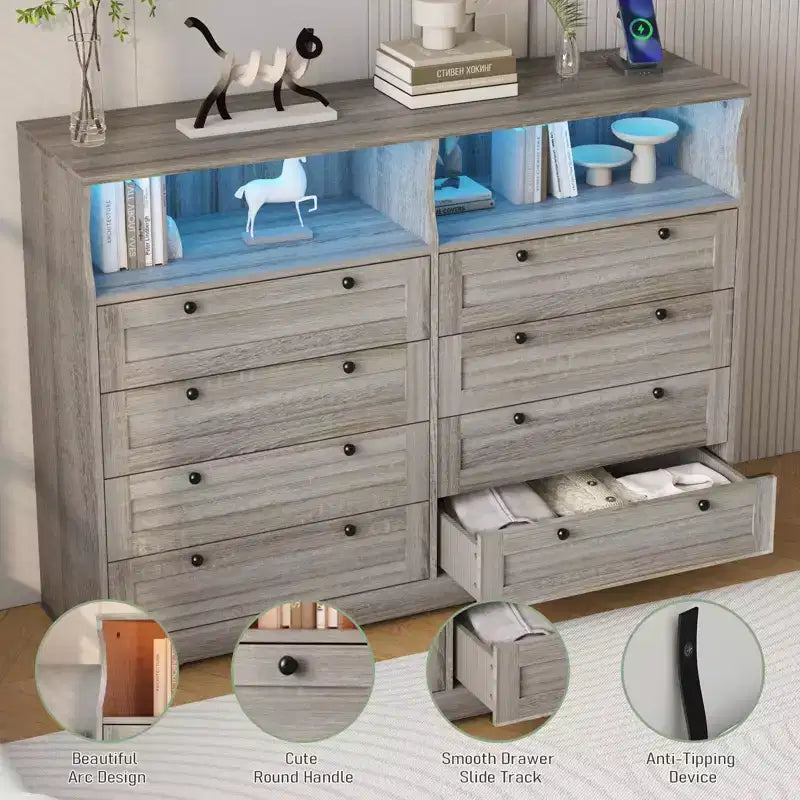 Coolmee Commode en bois pour chambre à coucher avec 8 tiroirs, commode moderne en bois avec lumières LED et prise de courant, commode de 140 cm de large, meuble TV