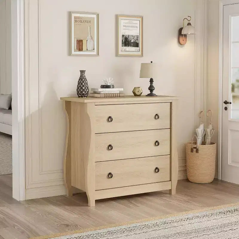 Commode à 3 tiroirs - Commode haute de style bohème avec pieds incurvés, accents en rotin et rangement autoportant pour salon, chambre, entrée ou balcon
