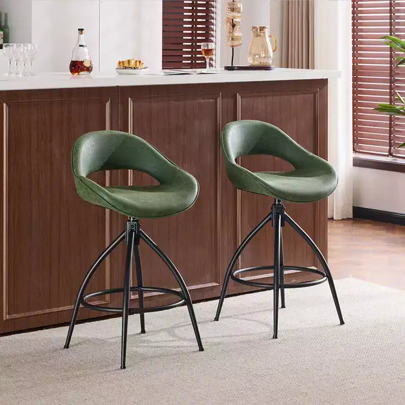 Lot de 2 tabourets de bar pivotants verts Karl Home avec dossier ajouré, revêtement en PU et finition poudrée
