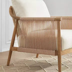 Fauteuil d'appoint de ferme moderne Spruce&Spring avec accoudoirs en bois tressé