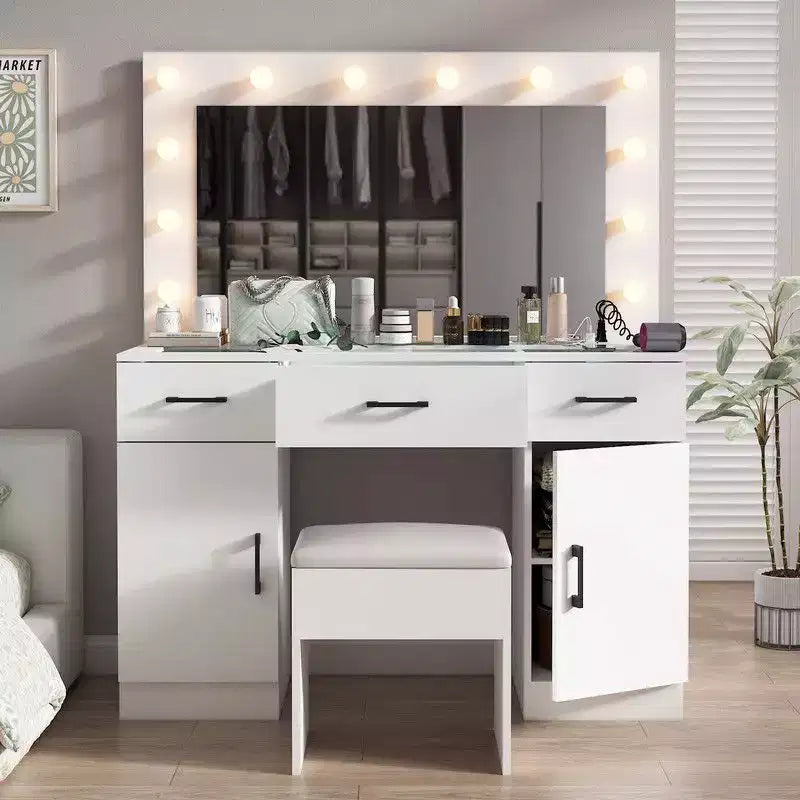 Coiffeuse blanche et son tabouret