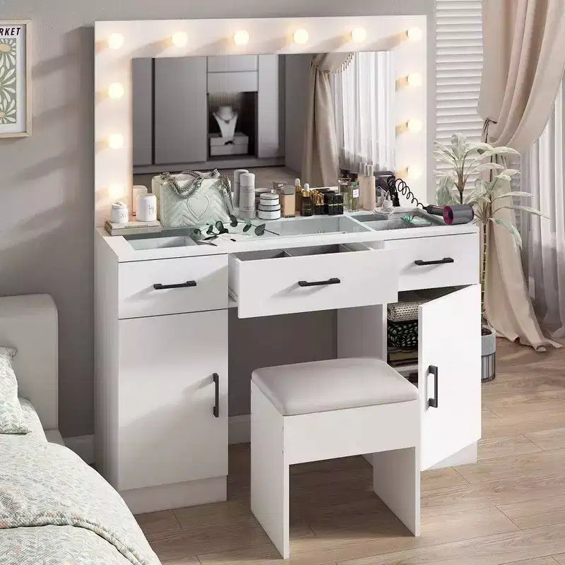 Coiffeuse blanche et son tabouret