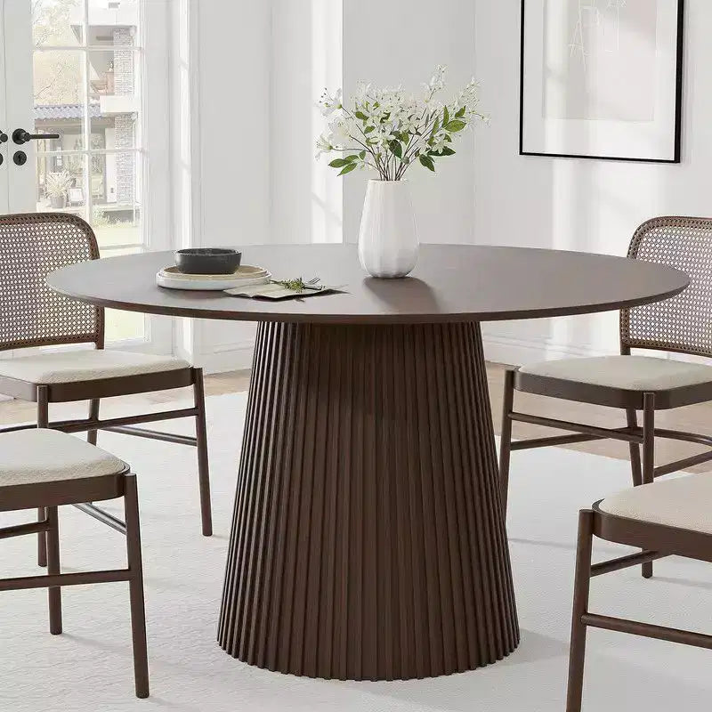 Table à manger ronde PexFix de 46 po pour 6 personnes, table sur pied moderne avec base conique cannelée et plateau en MDF en bois pour les petits espaces de cuisine, salle à manger, café, noyer