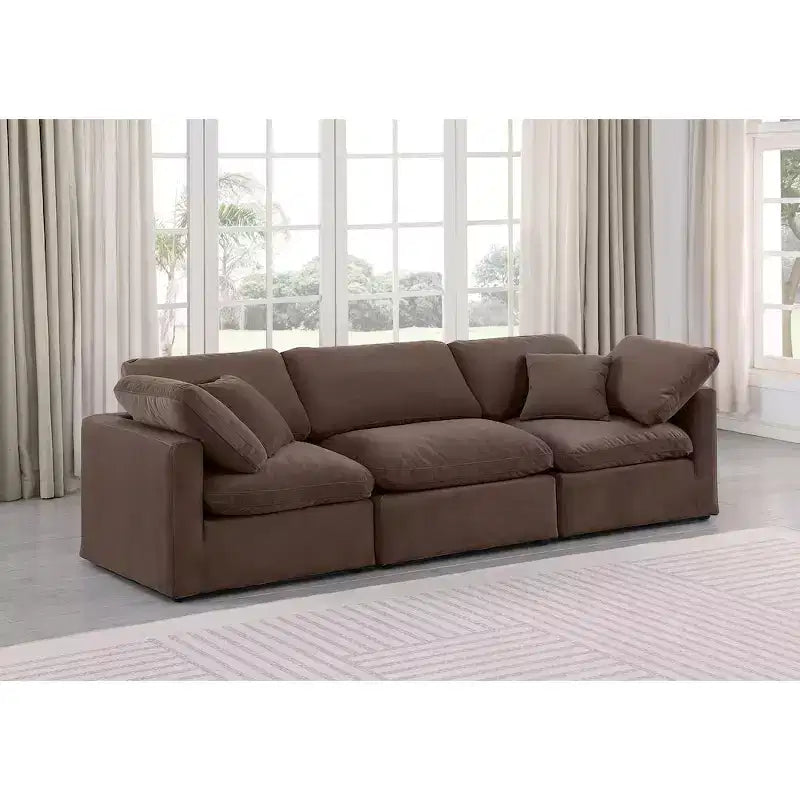Meridian Furniture, Canapé modulaire en velours marron Indulge