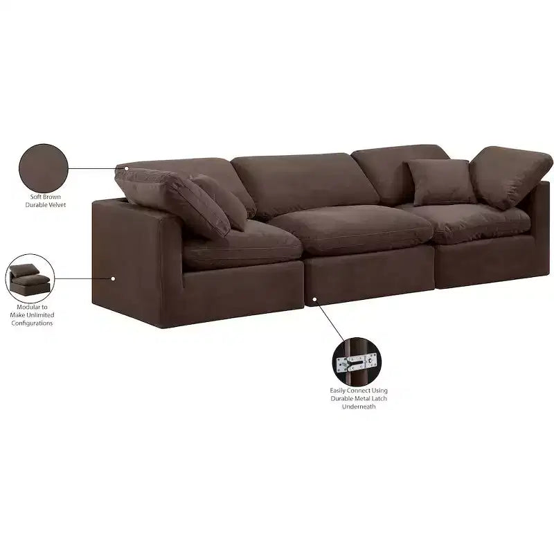 Meridian Furniture, Canapé modulaire en velours marron Indulge