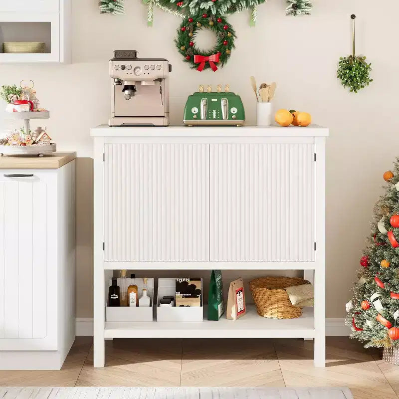 Console rustique COZONY avec rangement, meuble d'entrée blanc avec portes cannelées, buffet pour salon