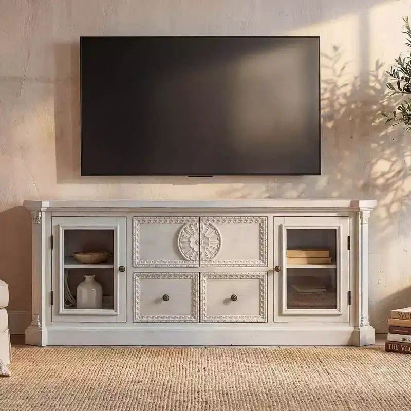 Meuble TV Homsee en bois massif blanc pré-assemblé : Détails sculptés vintage + Rangement prêt à l'emploi – Console média ornée pour salons