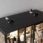 Buffet Hitow surdimensionné noir avec rangement pour vin et cuisine, portes coulissantes en verre, spots LED, grand garde-manger pour salle à manger