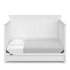 Lit de bébé convertible 5-en-1 Graco Hadley avec tiroir