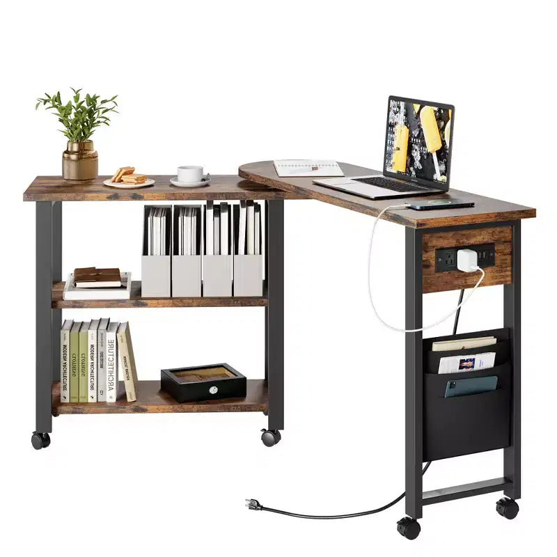 Table d'appoint de canapé rotative à 360° avec 2 étagères de rangement et station de charge, bureau roulant pivotant avec cadre métallique et roulettes