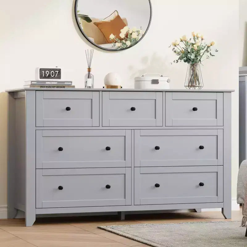 Commode à 7 tiroirs avec poignées en métal, grande commode en bois de 54 po de large, armoire de rangement moderne pour vêtements de chambre avec tiroirs profonds
