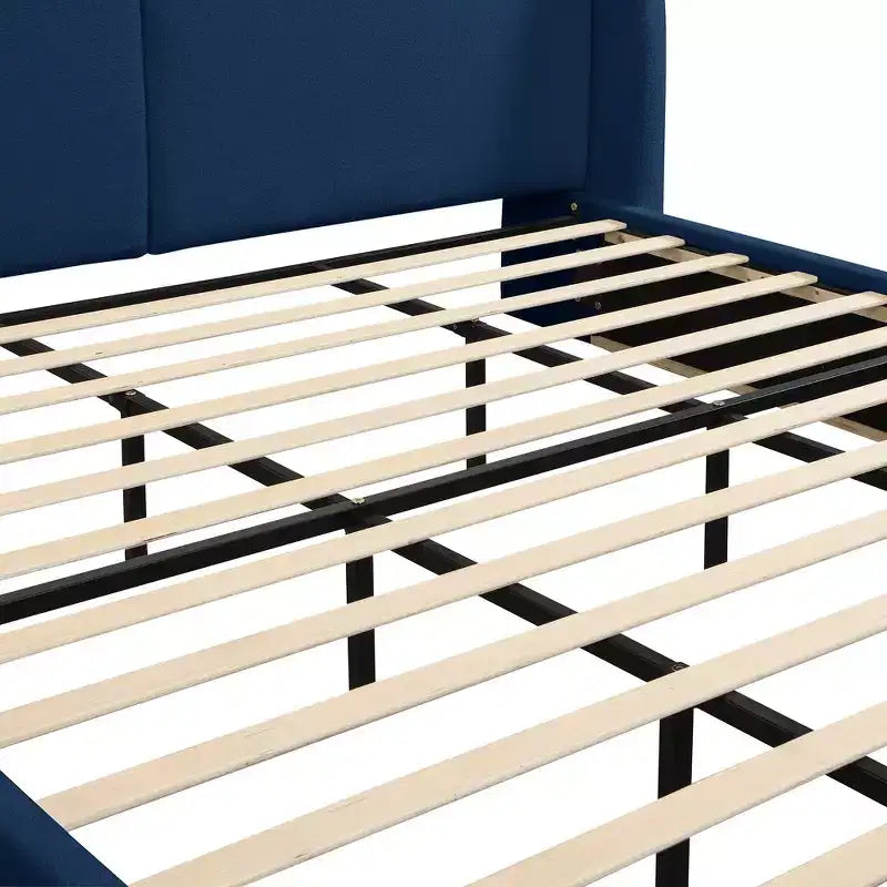 Lit plateforme moderne Whisen King avec tête de lit double oreiller, rembourré, tissu bouclé doux, design latéral ailé, lattes en bois massif