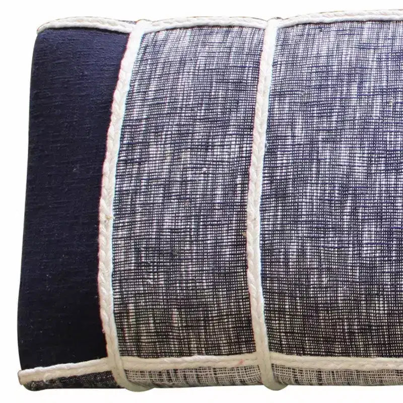 Banc rembourré HomeRoots 47 avec pieds blancs texturés bleu et gris