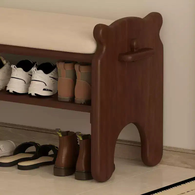 Banc GDFStudio Sue moderne en similicuir et hévéa avec porte-chaussures
