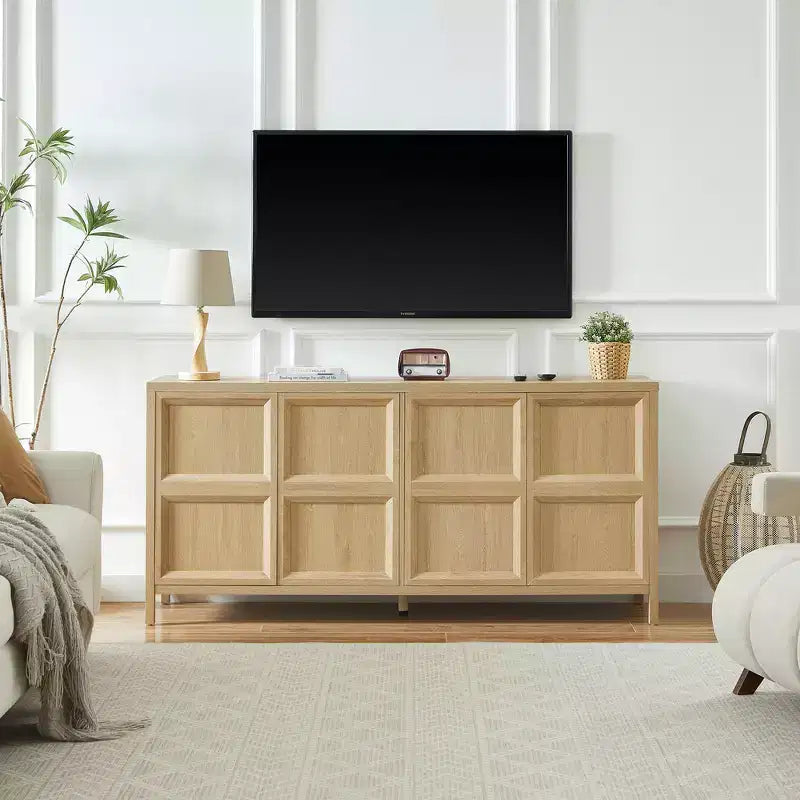 Buffet moderne Zeus & Ruta 67 avec portes Tip-On, charnières à fermeture amortie et fixation murale anti-basculement