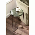 Table d'appoint Kate and Laurel Aguilar en verre et métal, vert et bronze, 13x13x24