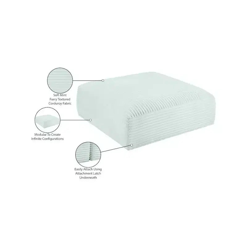 Meridian Furniture Pouf en tissu performant Shaggy Corduroy