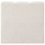 Chaise droite en tissu bouclé Arc Meridian Furniture