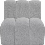 Chaise droite en tissu bouclé Arc Meridian Furniture