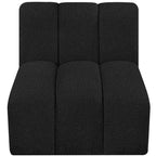 Chaise droite en tissu bouclé Arc Meridian Furniture