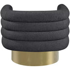 Meridian Furniture Chaise en tissu bouclé Tessa